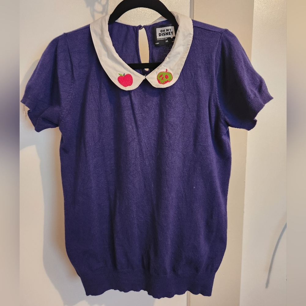 Ladie Snow White Collared Knit Tee